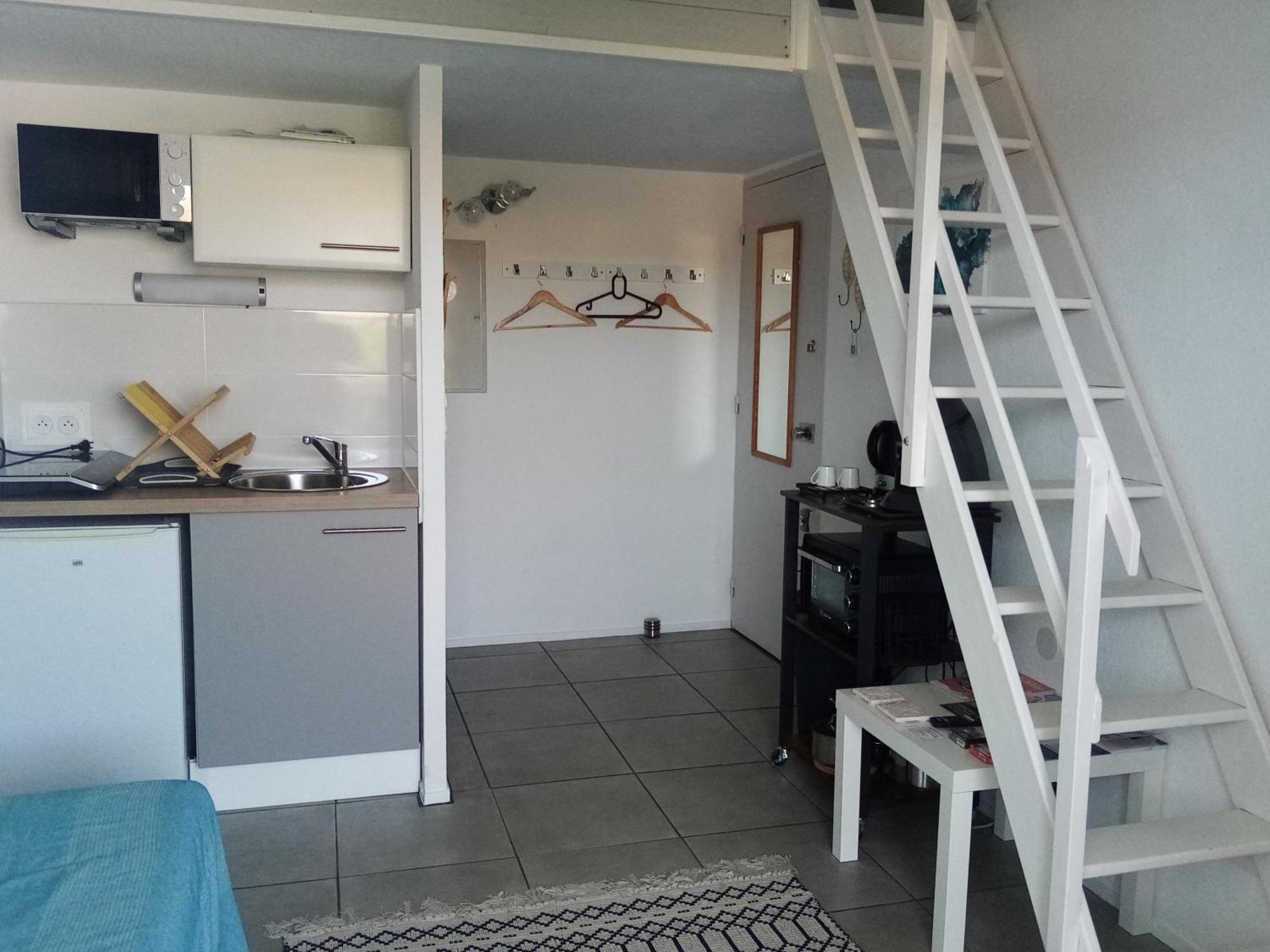 Stylish Studio Close To Beach In Residence With Pool Narbonne Ngoại thất bức ảnh